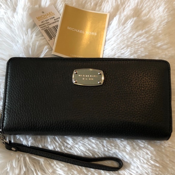 MICHAEL Michael Kors Handbags - Michael Kors Black Leather Continental Wallet